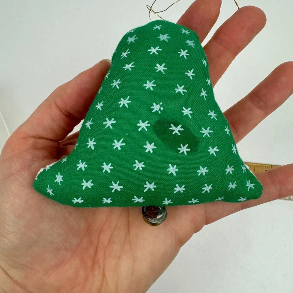 Vtg‎ 1984 Calico Christmas Scented Cloth Ornament Bell Shape w Original Box READ